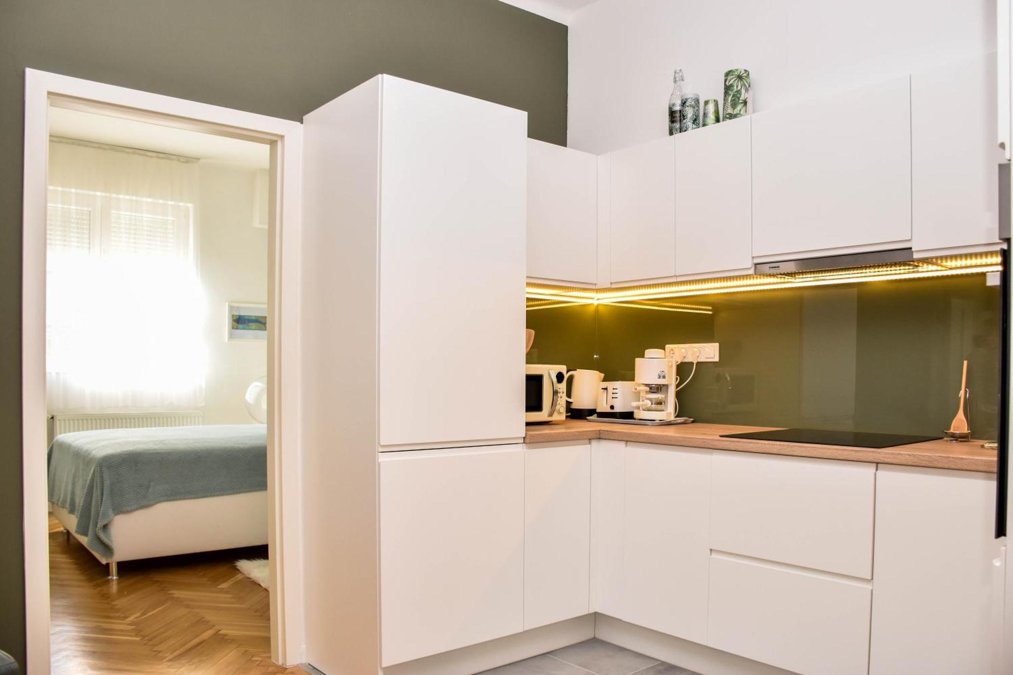 Mint Pearl Apartment 3 Rooms 2 Bathrooms At Kalvin Square Budapeşte Dış mekan fotoğraf