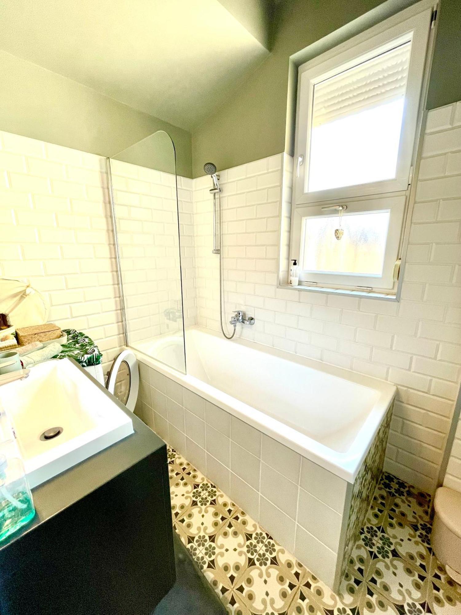 Mint Pearl Apartment 3 Rooms 2 Bathrooms At Kalvin Square Budapeşte Dış mekan fotoğraf